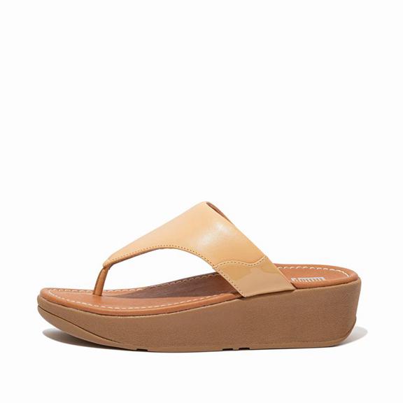 Sandales Entre-Doigts Femme Fitflop Myla Cuir Faux Orange / Doré (UCD674952)